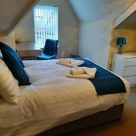 Holiday home Close To City Centre & Arena - Short Or Long Stay, Business Or Leisure *
