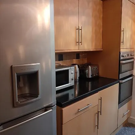 Close To City Centre & Arena - Short Or Long Stay, Business Or Leisure Holiday home