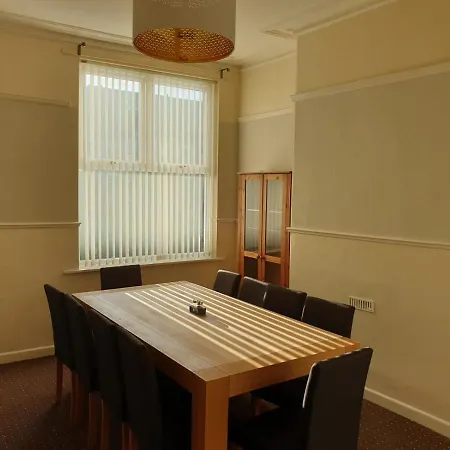Close To City Centre & Arena - Short Or Long Stay, Business Or Leisure * Λιντς